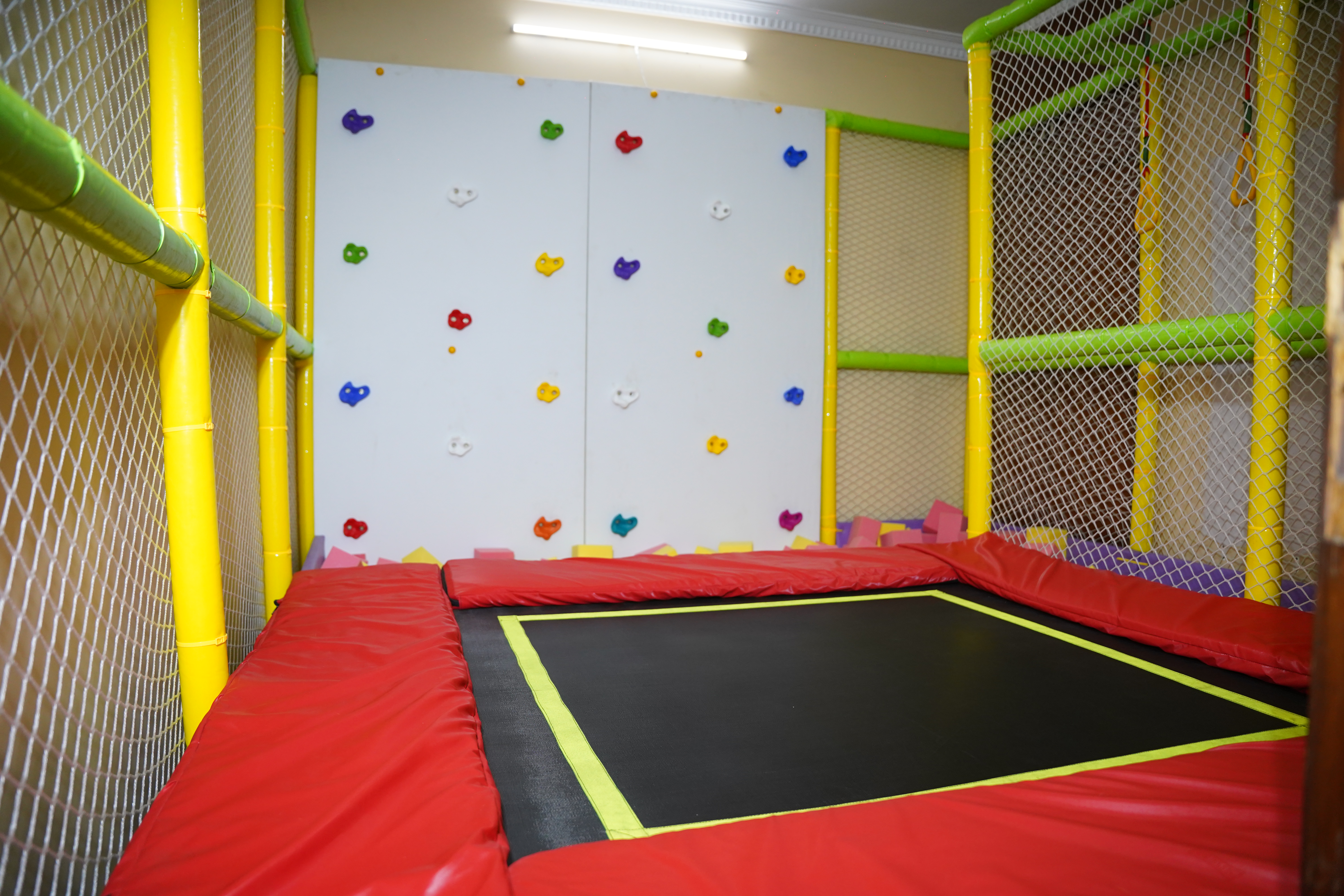 Play Zone Photo 4